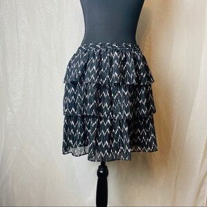 GAP ruffled black skirt~L